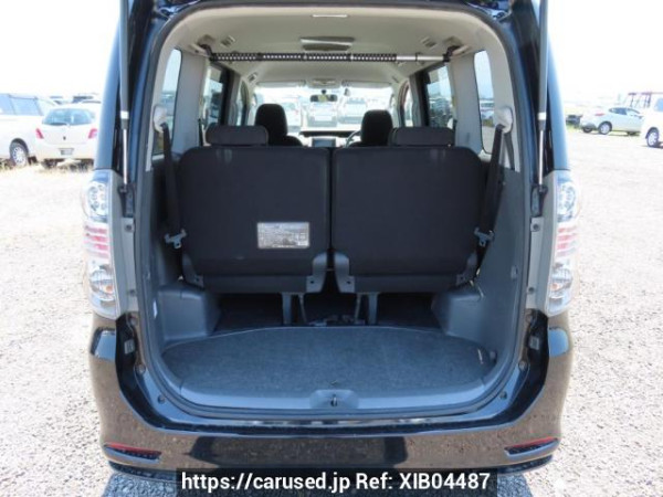 Used 2007 AT toyota voxy ZRR70W Image[8]