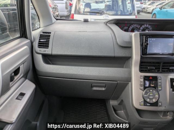 Used 2007 AT toyota noah ZRR70W Image[15]