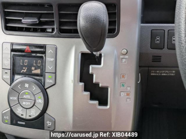 Used 2007 AT toyota noah ZRR70W Image[21]