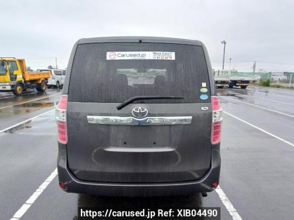 Used 2008 AT toyota noah ZRR70G Image[5]