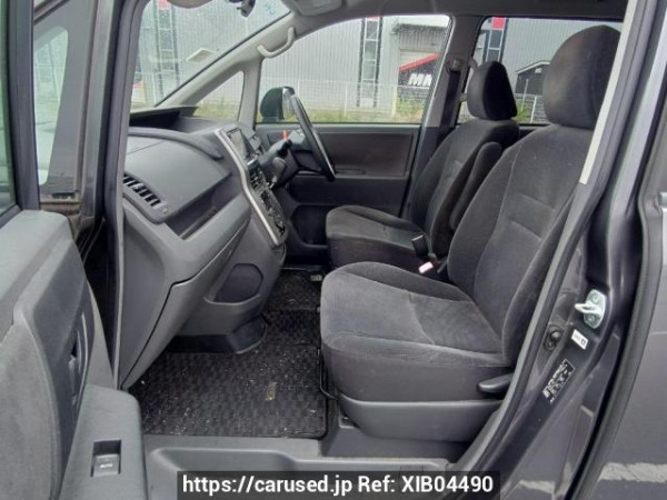 Used 2008 AT toyota noah ZRR70G Image[14]