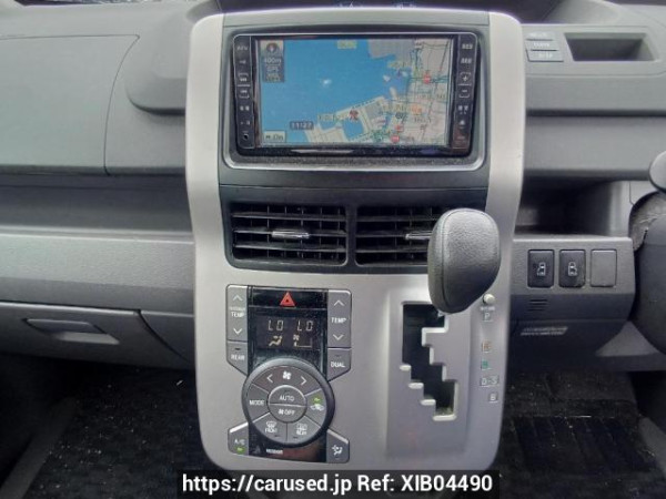 Used 2008 AT toyota noah ZRR70G Image[24]