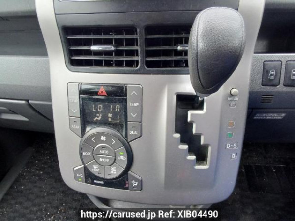 Used 2008 AT toyota noah ZRR70G Image[26]