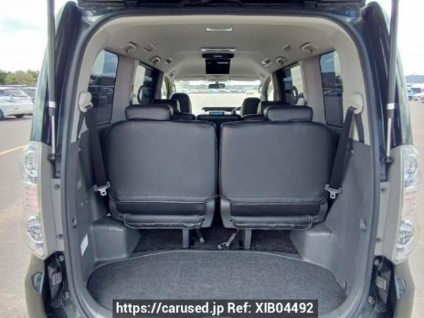Used 2008 AT toyota voxy ZRR70W Image[8]