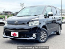 Toyota Voxy DBA-ZRR75W