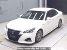 Toyota Crown Hybrid AWS210