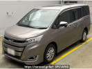 Toyota Noah ZRR85G