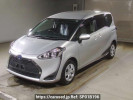 Toyota Sienta NHP170G