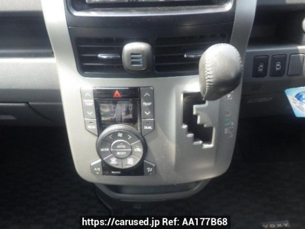 Used 2009 AT toyota voxy ZRR70W Image[23]