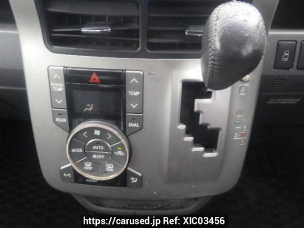 Used 2008 AT toyota noah ZRR70W Image[21]