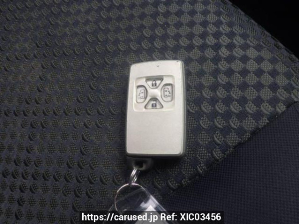 Used 2008 AT toyota noah ZRR70W Image[25]