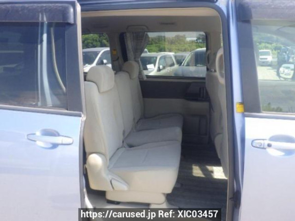 Used 2008 AT toyota noah ZRR70G Image[13]