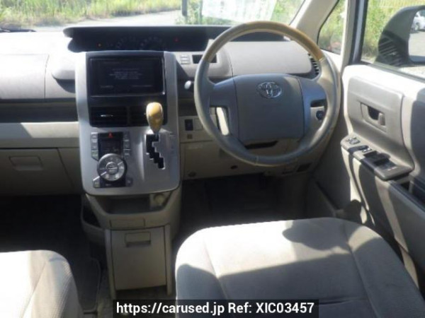Used 2008 AT toyota noah ZRR70G Image[18]