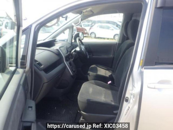 Used 2008 AT toyota noah ZRR70G Image[12]