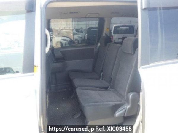 Used 2008 AT toyota noah ZRR70G Image[14]
