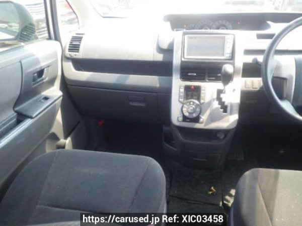 Used 2008 AT toyota noah ZRR70G Image[17]