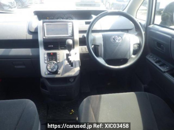 Used 2008 AT toyota noah ZRR70G Image[18]