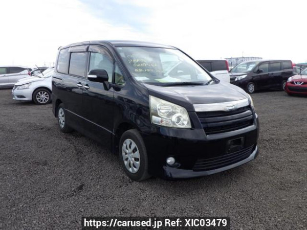 Used 2009 AT toyota noah ZRR70W Image[0]