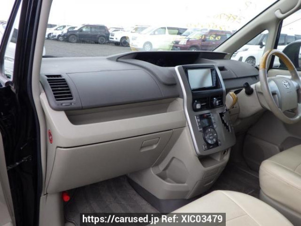 Used 2009 AT toyota noah ZRR70W Image[25]