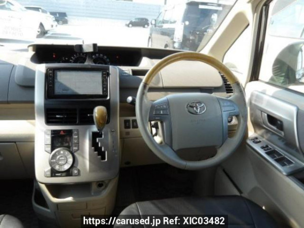 Used 2008 AT toyota noah ZRR70W Image[17]