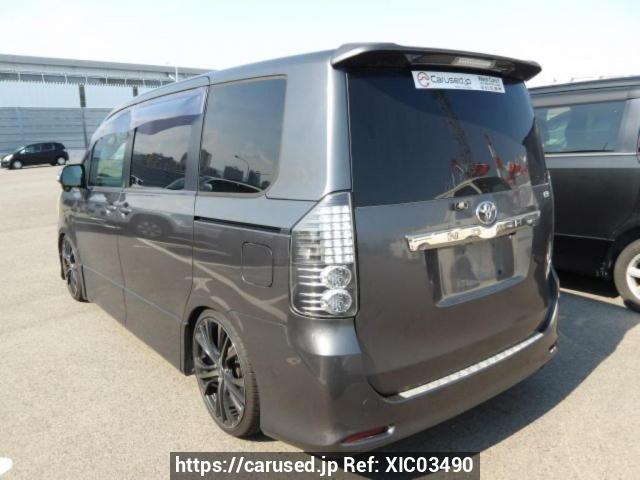 Buy Used 2009 Toyota Noah ZRR70W (XIC03490) - Carused.jp
