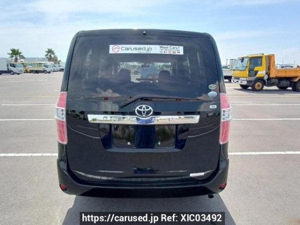 Used 2008 AT toyota noah ZRR70G Image[5]