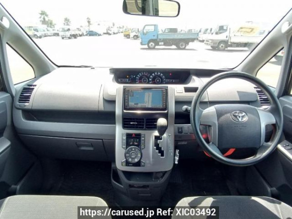 Used 2008 AT toyota noah ZRR70G Image[18]