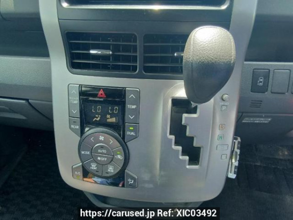 Used 2008 AT toyota noah ZRR70G Image[24]
