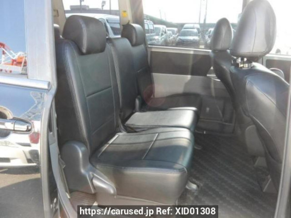 Used 2008 AT toyota voxy ZRR70W Image[13]