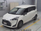 Toyota Sienta NHP170G