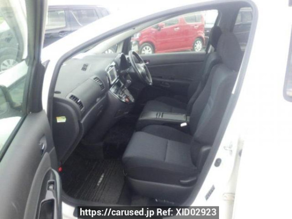 Used 2005 AT toyota wish ZNE10G Image[12]