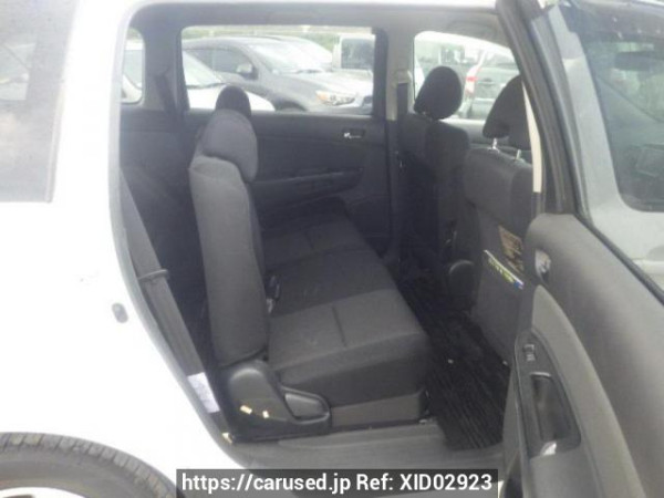 Used 2005 AT toyota wish ZNE10G Image[13]