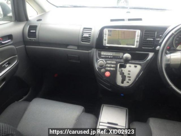 Used 2005 AT toyota wish ZNE10G Image[17]