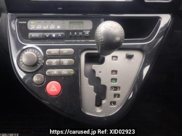 Used 2005 AT toyota wish ZNE10G Image[20]