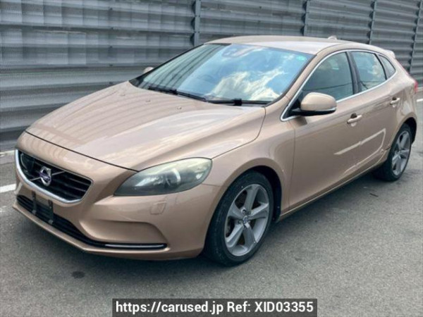 Used 2013 AT volvo v40 MB4164T Image[2]