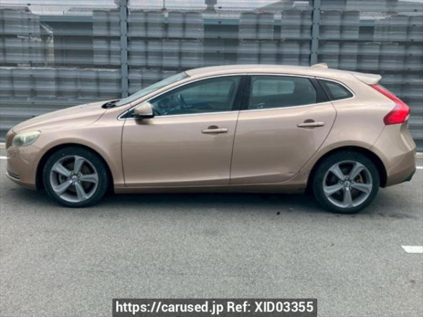 Used 2013 AT volvo v40 MB4164T Image[3]