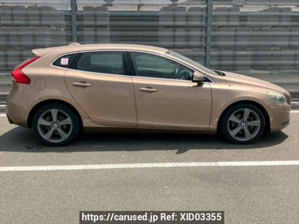 Used 2013 AT volvo v40 MB4164T Image[7]