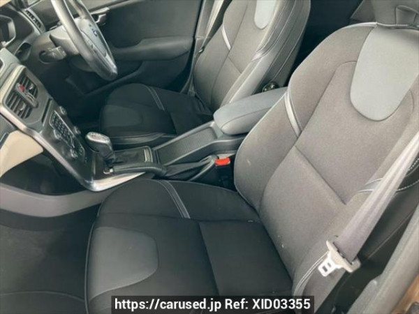 Used 2013 AT volvo v40 MB4164T Image[14]