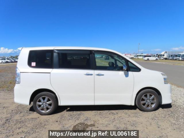 Used 2009 AT toyota voxy ZRR75W Image[7]