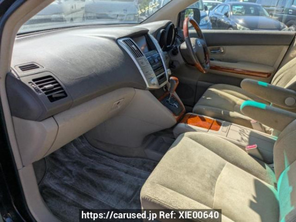 Used 2005 AT toyota harrier MCU30W Image[14]