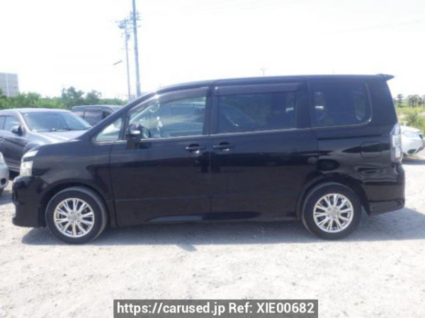 Used 2007 AT toyota voxy ZRR70W Image[3]