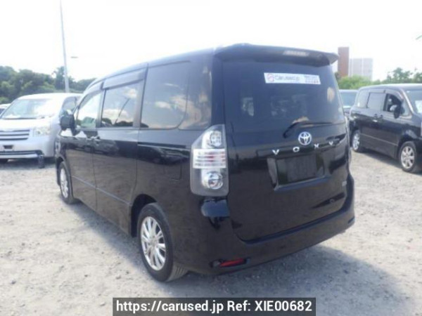 Used 2007 AT toyota voxy ZRR70W Image[4]