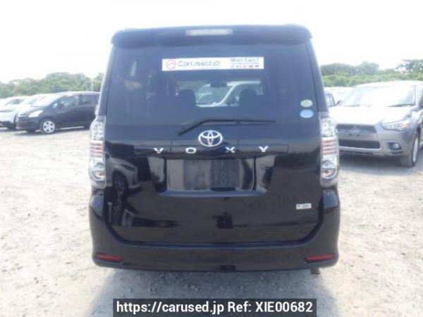 Used 2007 AT toyota voxy ZRR70W Image[5]