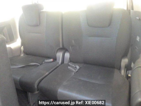 Used 2007 AT toyota voxy ZRR70W Image[15]