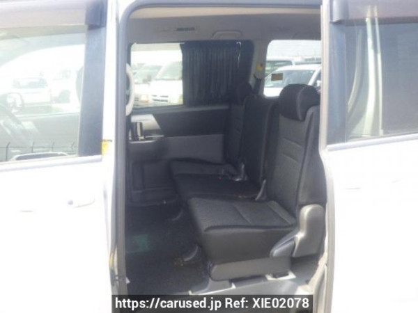 Used 2009 AT toyota noah ZRR70W Image[14]