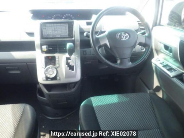 Used 2009 AT toyota noah ZRR70W Image[18]