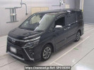Toyota Voxy ZRR80W