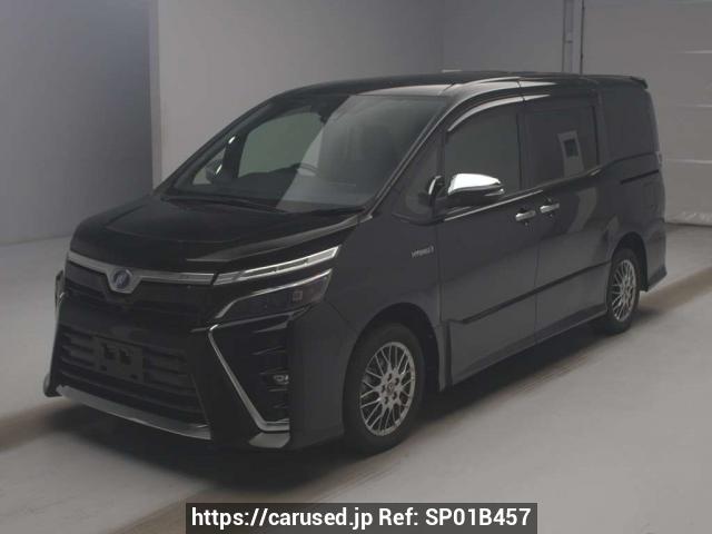 Buy Used 2018 Toyota Voxy ZWR80W (SP01B457) | Japanese Used