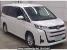 Toyota Noah MZRA95W