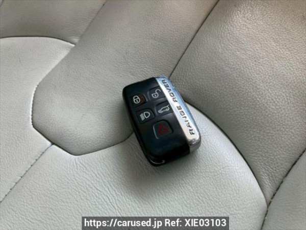 Used 2014 AT land-rover range-rover-evoque LV2A Image[32]